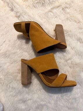 Jeffrey Campbell Mustard Suede Crossover Block Heel Mules in box with tag
